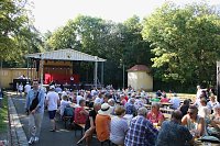 Theaterfest auf dem Gehegeplatz in Nordhausen Bild: Theaterfest auf dem Gehegeplatz in Nordhausen