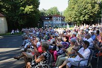Theaterfest auf dem Gehegeplatz in Nordhausen Bild: Theaterfest auf dem Gehegeplatz in Nordhausen