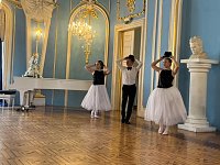Bild: Die T&auml;nzer und T&auml;nzerinnen im Blauen Saal in Sondershausen