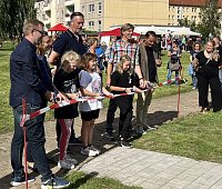 Bild: Banddurchschnitt mit dem Stadtratsmitglied der Landgemeinde Heringen und Ortschaftsb&uuml;rgermeister von Heringen/ Helme, Roman Arendt