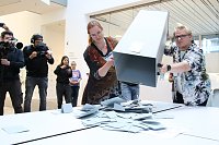 Wahlabend im Ratssaal Bild: Wahlabend im Ratssaal