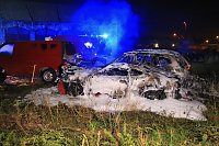 In Nordhausen mussten in der Nacht brennende Fahrzeuge gelöscht werden Bild: In Nordhausen mussten in der Nacht brennende Fahrzeuge gelöscht werden