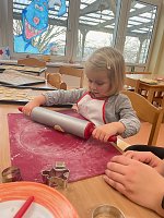Bild: In der Kinderwelt am Frauenberg wurde die Vorweihnachtszeit eingel&auml;utet