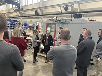 Bild: Der Arbeitskreis SCHULEWIRTSCHAFT traf sich bei AHN Biotechnologie und Sokratherm