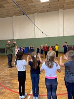 Kinder lernen sich selbst zu verteidigen Bild: Kinder lernen sich selbst zu verteidigen