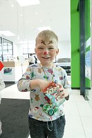 Bild: Weihnachtsbau in der Skoda-Autowelt geschm&uuml;ckt