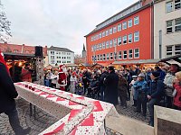 Bild: Peter Blei unterwegs auf dem Weihnachtsmarkt