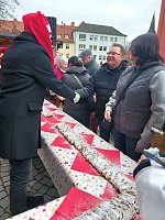 Bild: Peter Blei unterwegs auf dem Weihnachtsmarkt