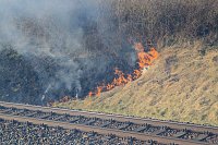 Bild: Feuer am Bahndamm bei Wollersleben und Wolkramshausen