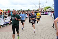 Bild: Auf der Zielgerade beim 11. Harztorlauf