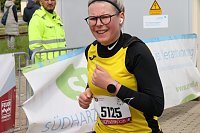 Bild: Auf der Zielgerade beim 11. Harztorlauf