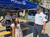 Bild: Polizei zum Anfassen und Kaffee auf dem Nordh&auml;user Marktplatz