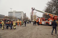 Bild: &Uuml;bergabe des Friedenslichts aus Bethlehem an die Kreisjugendfeuerwehren.