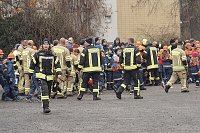 Bild: &Uuml;bergabe des Friedenslichts aus Bethlehem an die Kreisjugendfeuerwehren.