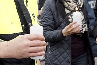 Bild: &Uuml;bergabe des Friedenslichts aus Bethlehem an die Kreisjugendfeuerwehren.