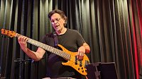 Bild: Jimmy Haslip (Bass)