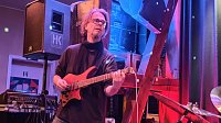 Bild: Alex Machacek (Gitarre)
