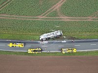 Bild: Bergung des verungl&uuml;ckten Lkw auf der B4 bei Nordhausen.