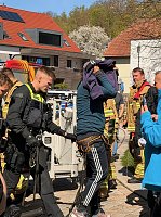 Bild: Feuerwehr und Polizei bekamen schlie&szlig;lich doch noch Arbeit