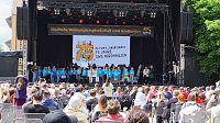 Bild: Impressionen vom Kinderfest und SWG-Geburtstag auf dem Petersberg.
