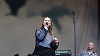 Bild: Die Band Juli spielte am Samstagabend vor mehreren Tausenden Menschen auf der Nordh&auml;user Petersberg.