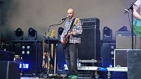Bild: Die Band Juli spielte am Samstagabend vor mehreren Tausenden Menschen auf der Nordh&auml;user Petersberg.