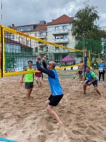 Beachen bei Wind und Regen: der 17. Stadtwerke-Cup fand zum Rolandsfest in diesem Jahr unter erschwerten Bedingungen statt Bild: Beachen bei Wind und Regen: der 17. Stadtwerke-Cup fand zum Rolandsfest in diesem Jahr unter erschwerten Bedingungen statt