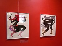Bild: Im Kunsthaus Meyenburg ist seit Samstag die Kunst des Scherenschnitts in allen Facetten zu sehen