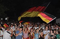 Bild: Public Viewing auf den Petersberg