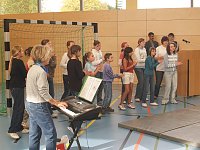 Bild: Neue Halle &uuml;bergeben
