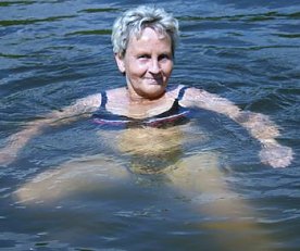 Bild: Der 1. Badegast