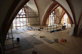 Bild: Bis in die Adventszeit hinein wird die Blasii-Kirche eine Gro&szlig;baustelle bleiben
