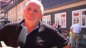 Bild: Hubert Rein ist seit 1999 stolzer Besitzer eines Oldtimers