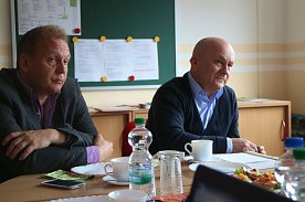 Bild: v.l.: Horizont Gesch&auml;ftsf&uuml;hrer Ren&eacute; K&uuml;bler und der Abgeordnete Manfred Grund haben die Entwicklung der sozialen Landschaft aus unterschiedlichen Blickwinkeln erlebt