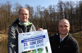 Bild: Auch Landrat Matthias Jendricke wird seine Wanderschuhe schn&uuml;ren.