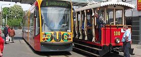 Bild: G&auml;ste mit eigener Stra&szlig;enbahn