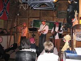 Bild: Tolles Konzert im M&uuml;hlenberghof