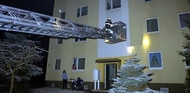Bild: Gerettet mit Drehleiter