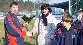Bild: Staunende Jungkicker