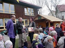 Bild: Spielplatz statt Blumen