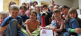 Bild: Mit �ner Kiste zum Preis