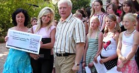 Bild: "Tropenkonzert" mit Geldregen"