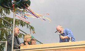 Bild: Die Krone schwebt