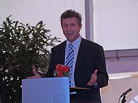Bild: Minister Dr. Klaus Zeh