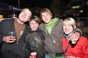 Maisprung im Gehege