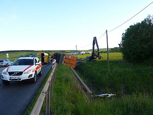 Umgekippter Lkw blockierte B4