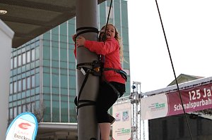Vor und hinter der B&uuml;hne