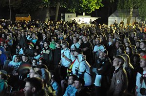 Public Viewing 
