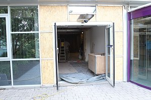 Baustelle: Eingang w&auml;hrend des Umbaus