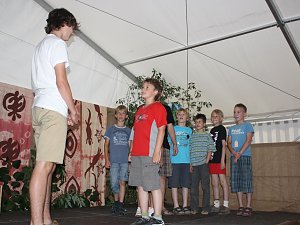 Der erste Tag im Handwerker-Camp